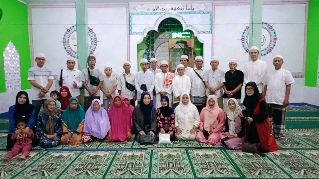 Safari Ramadan Majelis Muhyin Nufuus Hadirkan Dzikir dan Solidaritas di Masjid Al-Misbah, Kelurahan Bulotadaa Barat, Kecamatan Sipatana