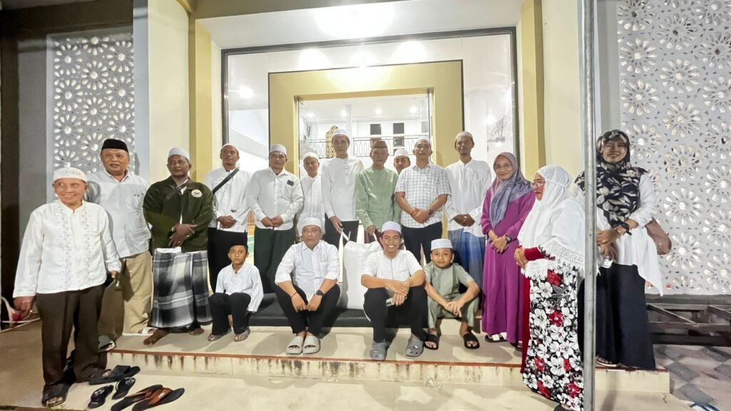 Safari Ramadan Majelis Muhyin Nufuus Gorontalo di Masjid Darussalam, Kabupaten Bone Bolango